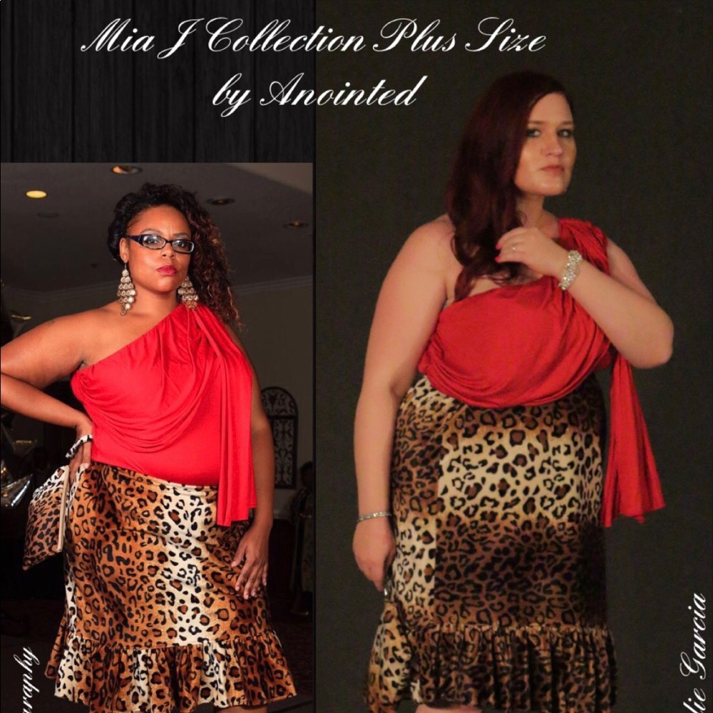 Leopard ruffled skirt w/ wristlet